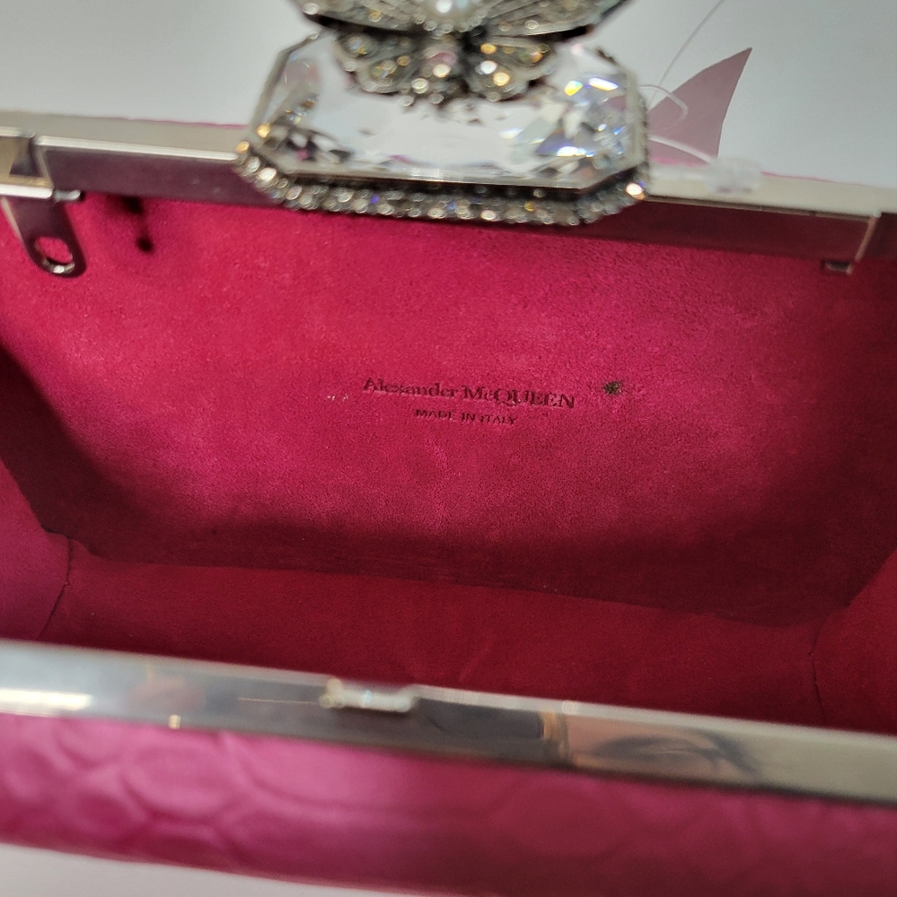 Alexander McQueen butterfly clutch pink NEW IN BOX with tags satin python stamp - Picture 4 of 7
